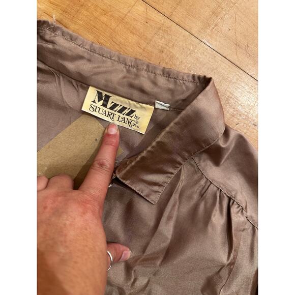 80s Vintage Plus Size Burnished Gold Tan MZZZ Stuart Lang Blouse Size 42 XL/1X - Picture 6 of 7